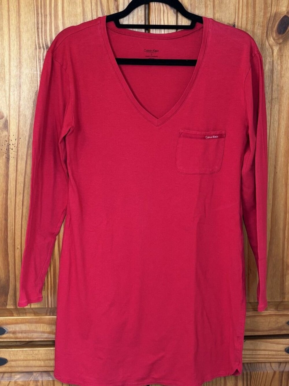 Calvin Klein Women's Red Long Sleeve V-Neck Sleepwear Nightshirt Size S
